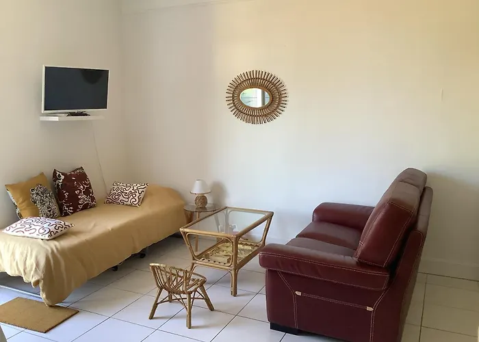 Апартаменты T1 Bis,40 M2 Chez Malou *